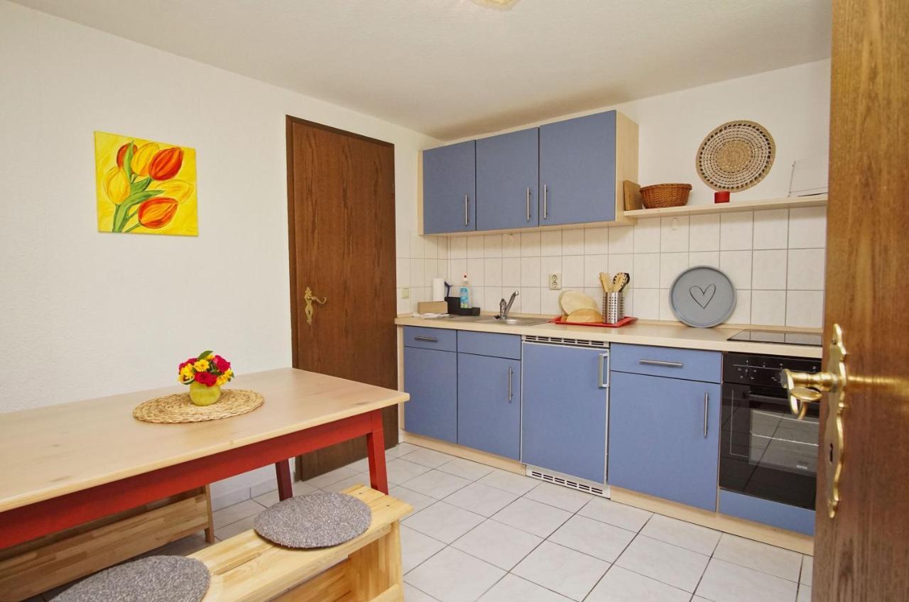 Zentral Aber Ruhig, Terrasse Mit Viel Gruen - Strandnahes Ferienhaus Luki Goehren  Exterior photo
