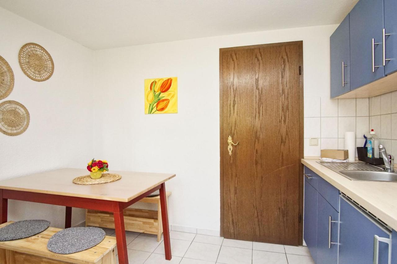 Zentral Aber Ruhig, Terrasse Mit Viel Gruen - Strandnahes Ferienhaus Luki Goehren  Exterior photo